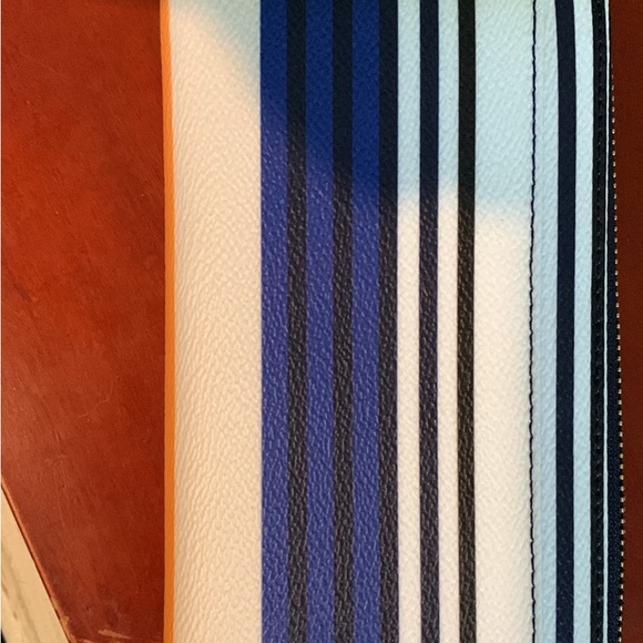 NWT Kate Spade Wallet - Picture 2 of 3